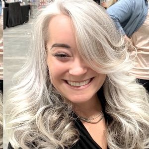 Meet your Posher, Gina